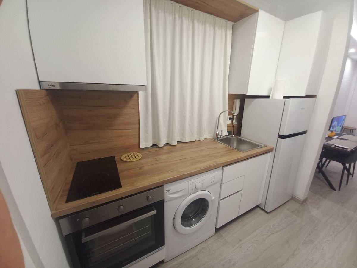 Flowers Guesthouse Tirana Zewnętrze zdjęcie