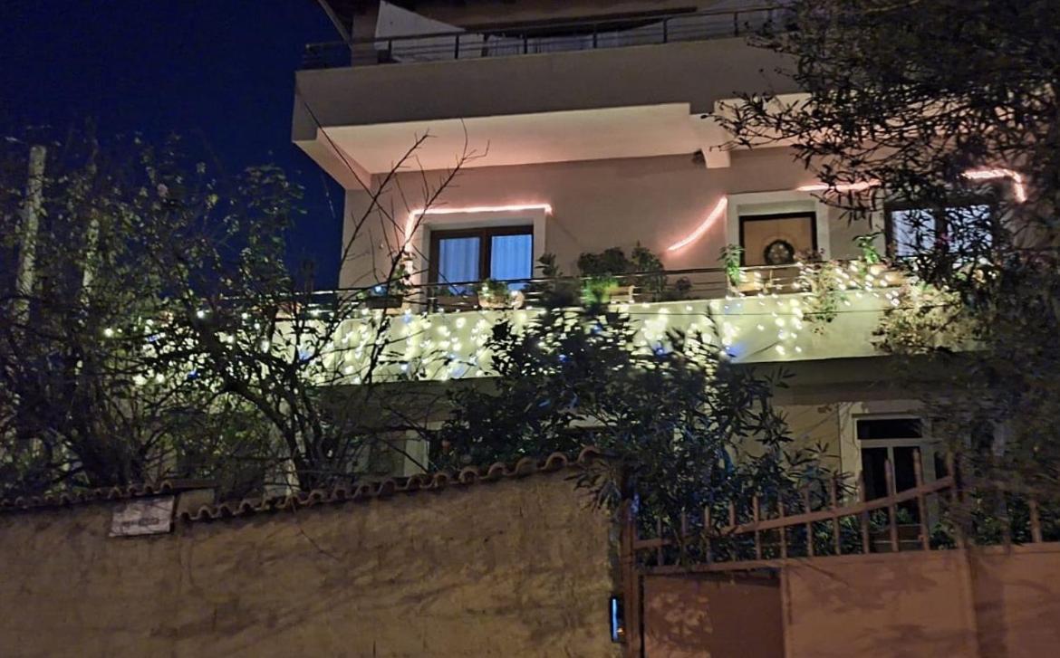 Flowers Guesthouse Tirana Zewnętrze zdjęcie