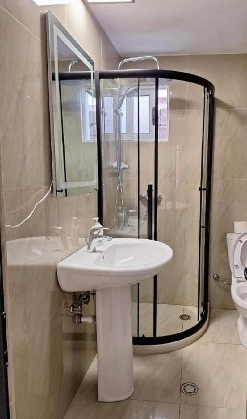 Flowers Guesthouse Tirana Zewnętrze zdjęcie