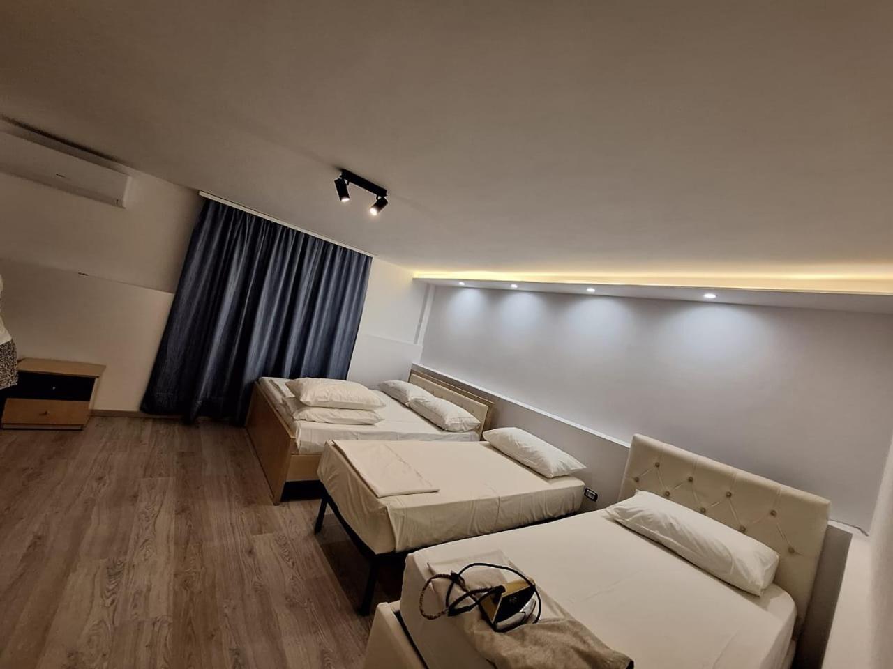 Flowers Guesthouse Tirana Zewnętrze zdjęcie